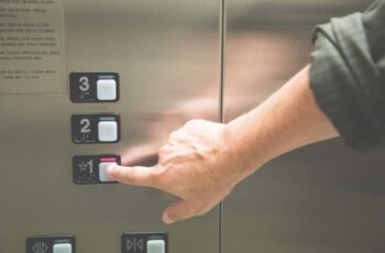 Installazione dell’ascensore per opera di alcuni condomini: ripartizione delle spese di realizzazione e di manutenzione